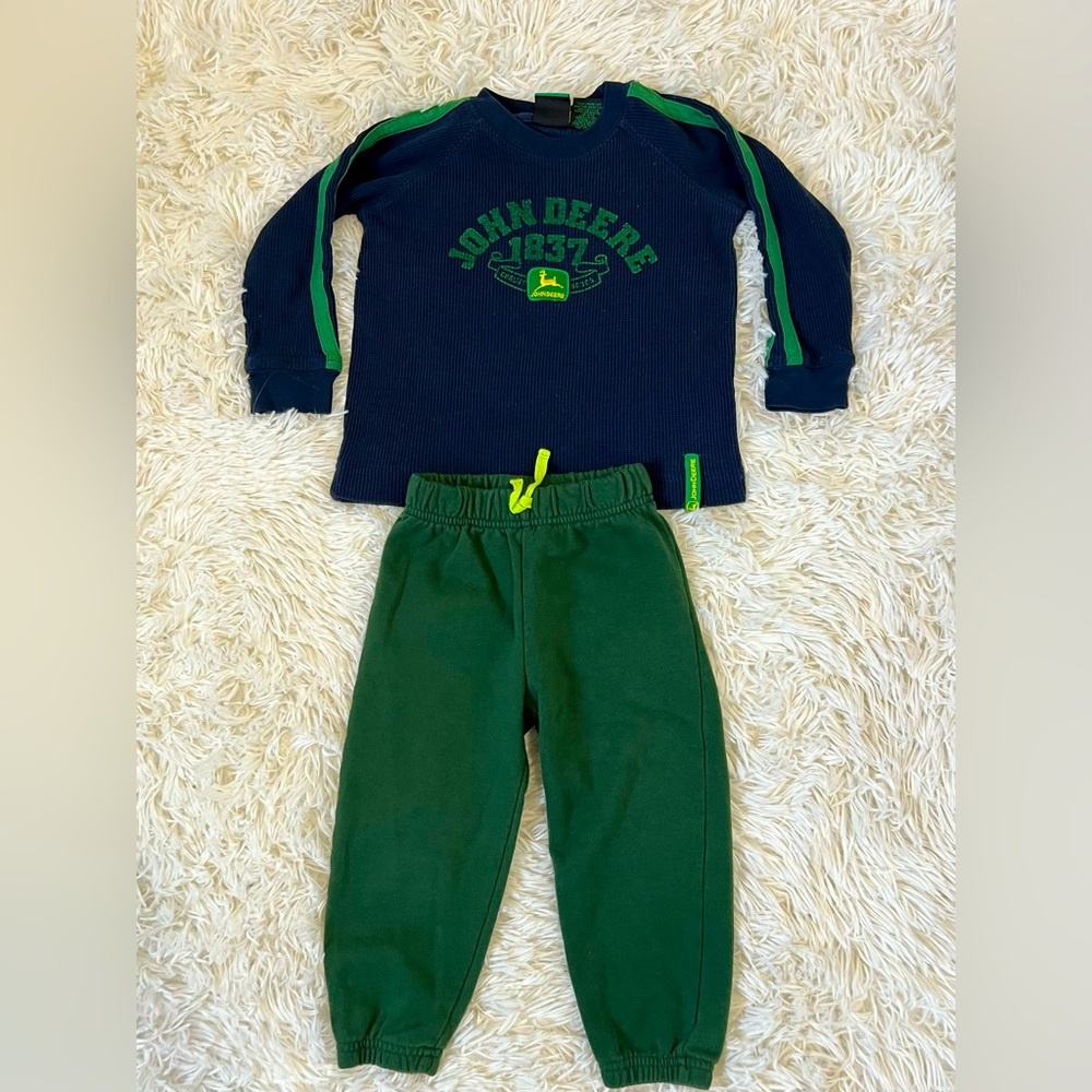 John Deere Toddler Boys 2-Piece Thermal Shirt & Jogger Pants Set